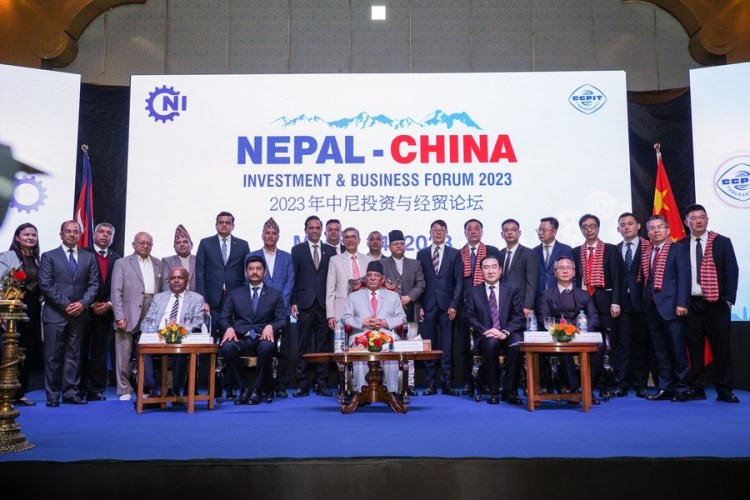 尼泊尔总理：希望加强与中国贸易合作